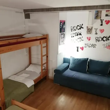 Hostel Rock *